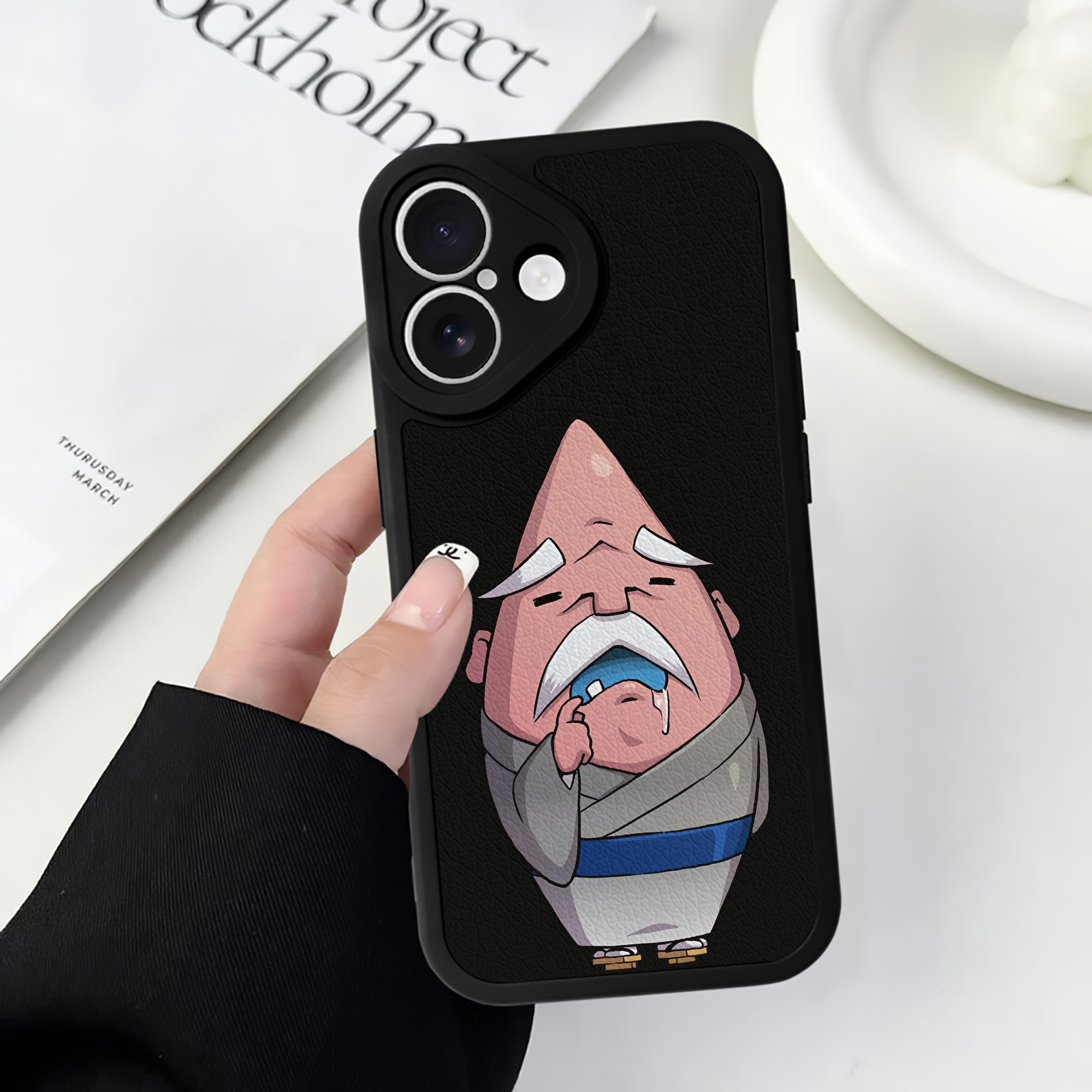 （画像用） 妖怪ウォッチ Yo-kai Watch 【iPhone 16シリーズ対応】シリコンスマホケース（レザー調） 材質：シリコン